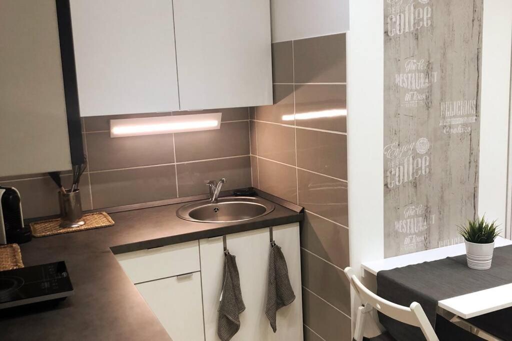 Amelie Apartment By Nw Budapest Luaran gambar